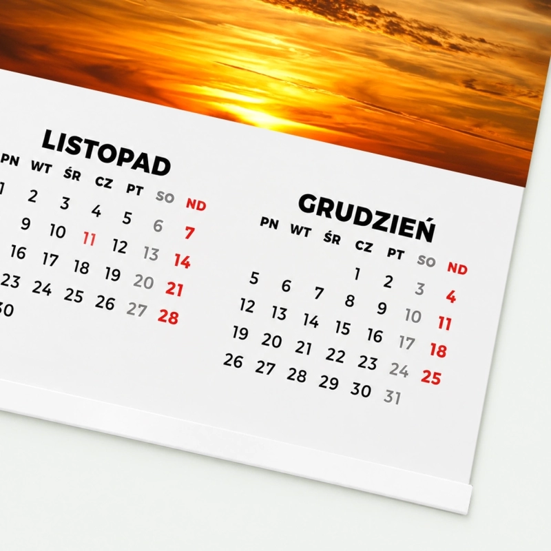 White bottom calendar bar.