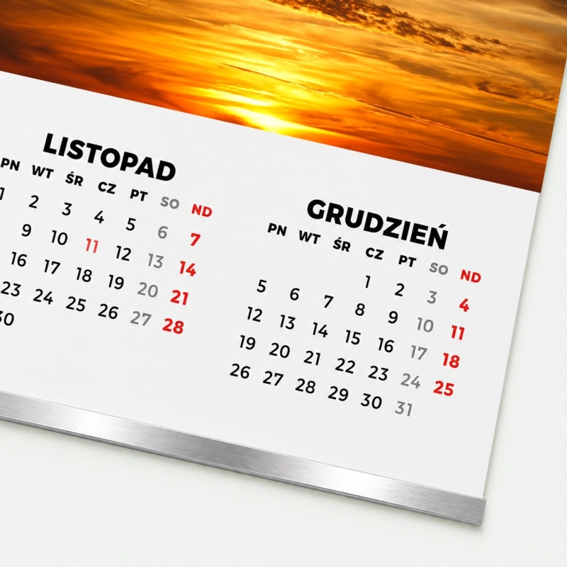 Kalendarz listwa srebrna dolna.